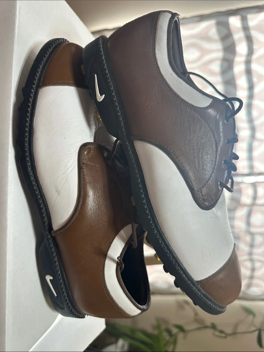 Nike Women's Golf Two-Tone Brown and White Leather Oxfords